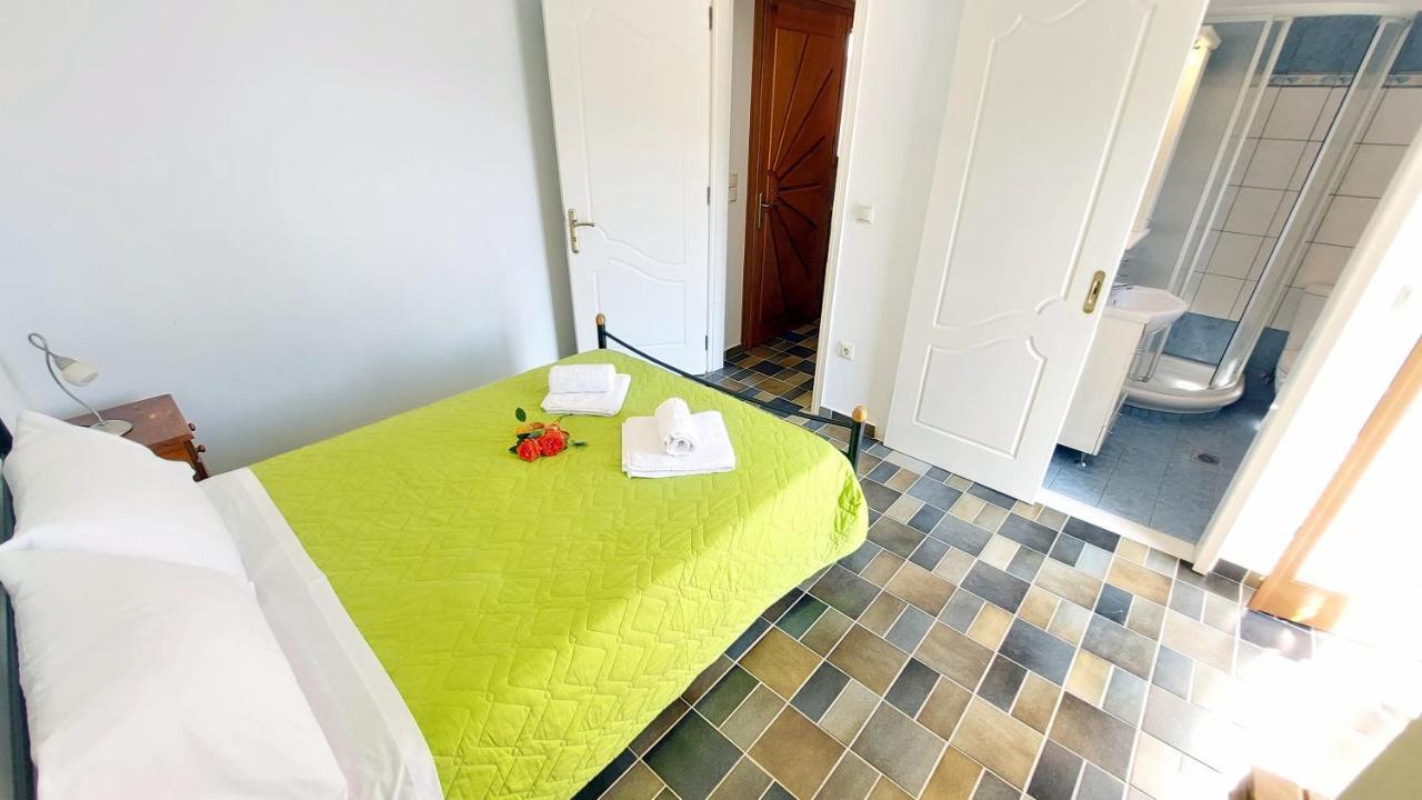 Euryclea Apartments Perachori Exteriör bild